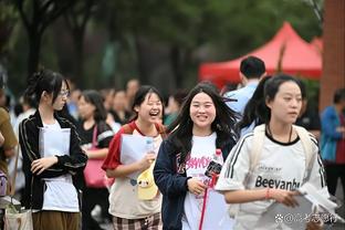 邮报：哈兰德受够食堂饭菜，叫曼城派人去挪威采购并学做三文鱼